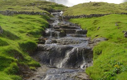 De adembenemende natuur van de Faeröer